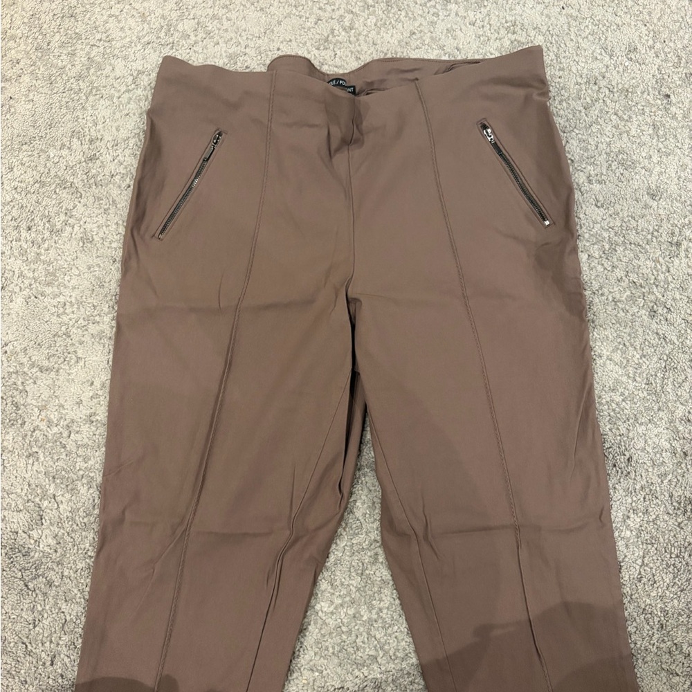 Women’s dress pants with Zipper Pockets
